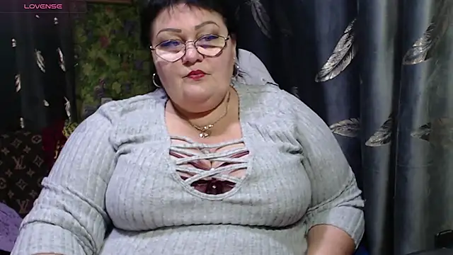 Snapshot of Goddess57 chatting on 11/01/25, 11:12 Goddess57 online show from 11/01/25, 11:12