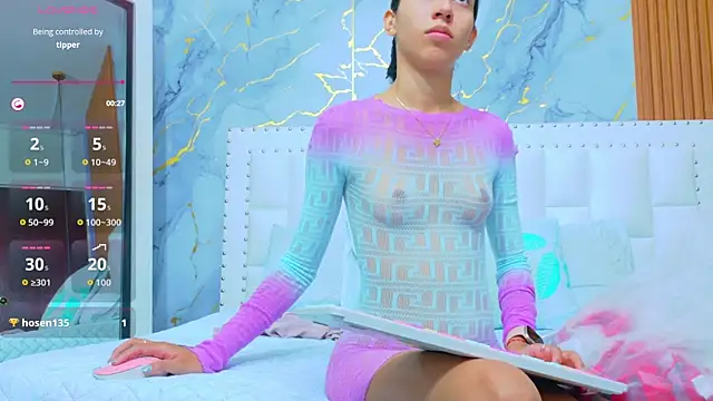 Beautifulskinny18 online show from 10/05/25, 07:56