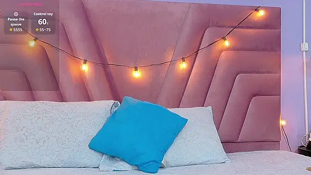 Beautifulskinny18 online show from 11/01/25, 07:27