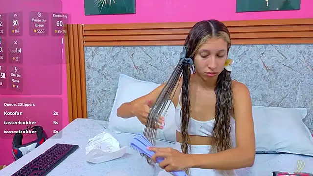 Beautifulskinny18 online show from 05/17/26, 08:05