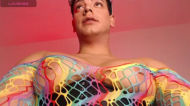 Snapshot of Logan_cocky chatting on 10/24/25, 02:19 Logan cocky online show from 10/24/25, 02:19