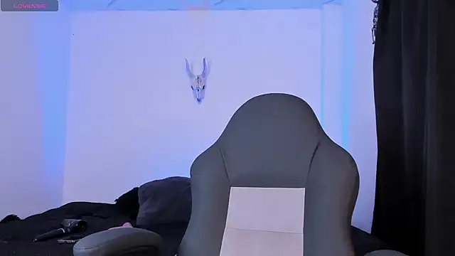 Aliz01 online show from 12/02/25, 11:11