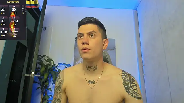 Yeiko Romero  online show from 10/28/25, 07:05