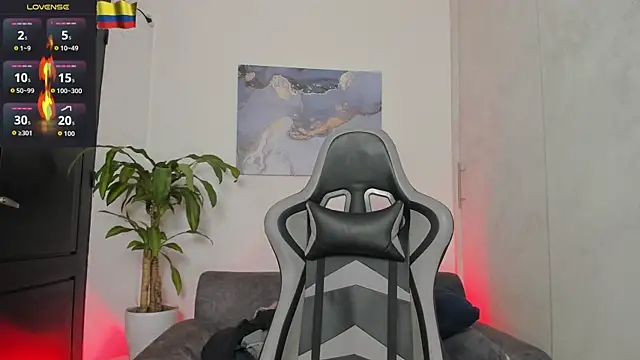 Yeiko Romero  online show from 12/20/25, 02:18