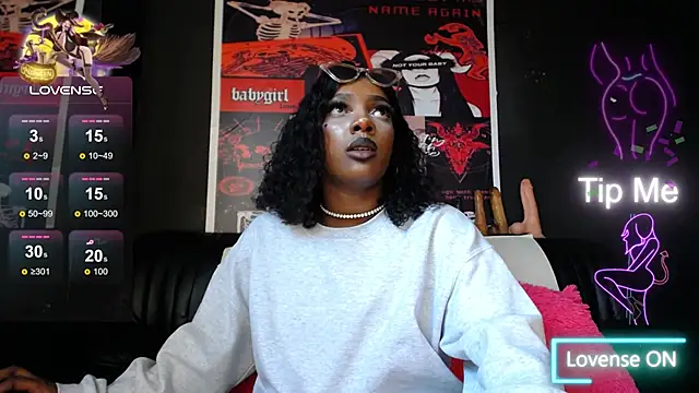 TIFFANYYSTAR online show from 03/11/25, 01:56