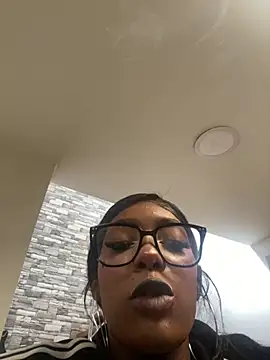 TIFFANYYSTAR online show from 09/11/25, 02:06