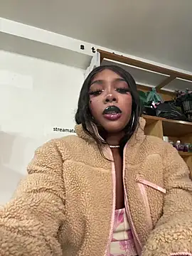 TIFFANYYSTAR online show from 11/14/25, 04:49