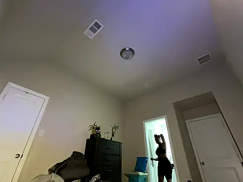 wynterheat online show from 10/12/25, 01:26