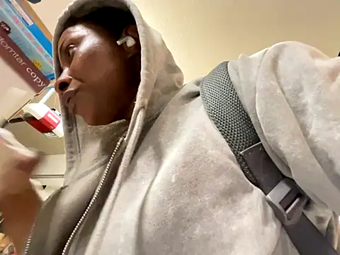 wynterheat online show from 11/04/25, 12:15