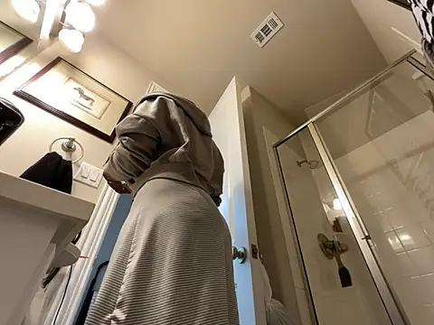 wynterheat online show from 11/12/25, 11:25