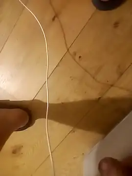 Snapshot of 00impera chatting on 10/22/25, 10:20 00impera online show from 10/22/25, 10:20