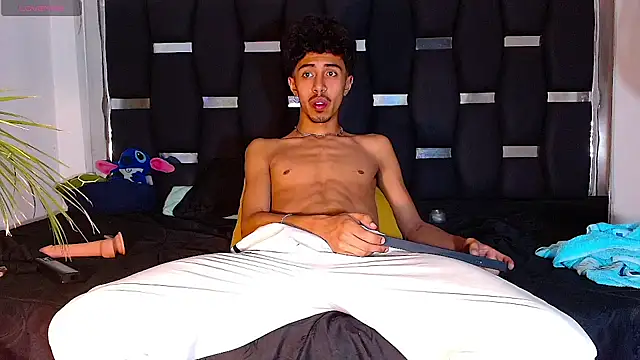 RyanRizzo online show from 02/01/25, 02:26