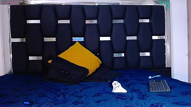 RyanRizzo online show from 02/07/25, 04:03