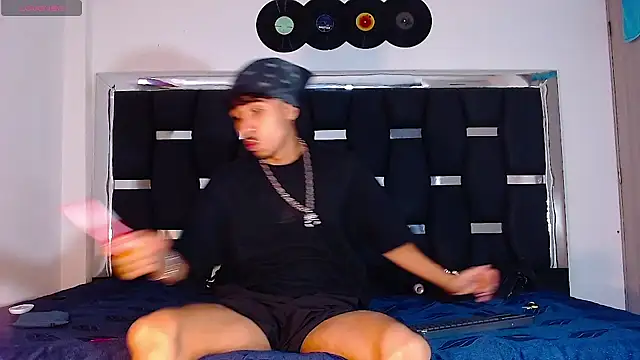 RyanRizzo online show from 02/17/25, 07:53