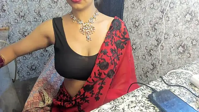 Snapshot of aarjulove chatting on 02/25/25, 05:15 aarjulove online show from 02/25/25, 05:15