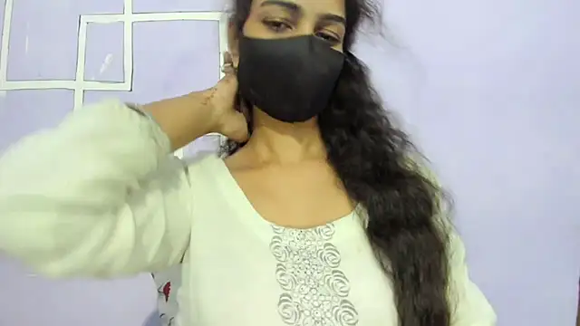 Snapshot of aarjulove chatting on 09/09/25, 12:37 aarjulove online show from 09/09/25, 12:37
