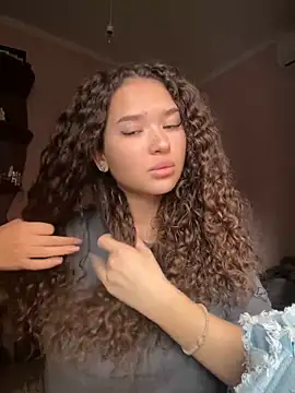 Snapshot of Denise_Garciia chatting on 12/13/24, 11:45 Denise Garciia online show from 12/13/24, 11:45