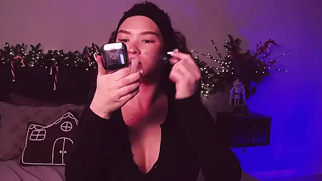 Snapshot of Denise_Garciia chatting on 01/14/25, 12:24 Denise Garciia online show from 01/14/25, 12:24