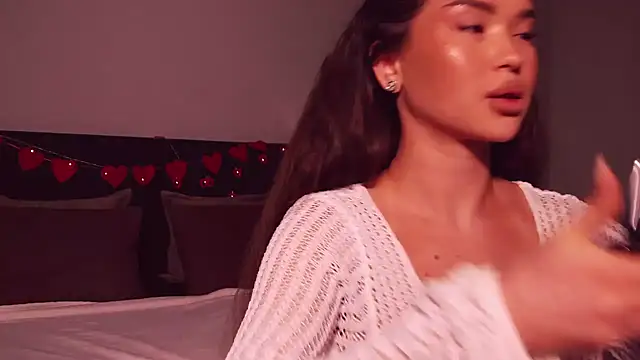 Snapshot of Denise_Garciia chatting on 03/04/25, 03:15 Denise Garciia online show from 03/04/25, 03:15