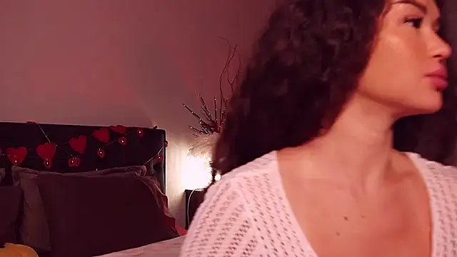 Snapshot of Denise_Garciia chatting on 03/11/25, 03:12 Denise Garciia online show from 03/11/25, 03:12