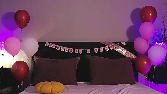 Snapshot of Denise_Garciia chatting on 09/28/25, 12:32 Denise Garciia online show from 09/28/25, 12:32