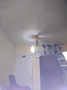 Snapshot of Jeanfamoso chatting on 02/22/26, 01:51 Jeanfamoso online show from 02/22/26, 01:51