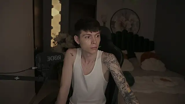 Snapshot of IsmaelRichardson chatting on 03/20/25, 11:23 IsmaelRichardson online show from 03/20/25, 11:23