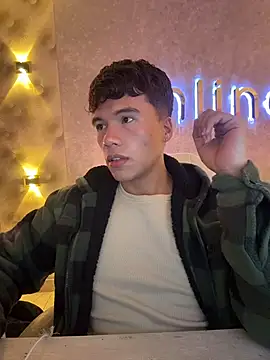 Logan smith1 online show from 02/03/26, 06:22