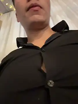 Logan smith1 online show from 04/12/26, 01:10