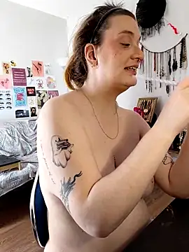 PrincesseMalicia online show from 04/21/26, 01:50