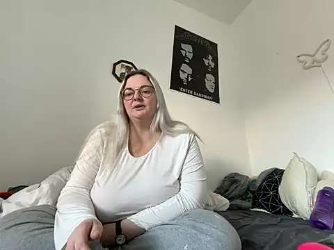 ofeefox online show from 01/02/25, 01:19