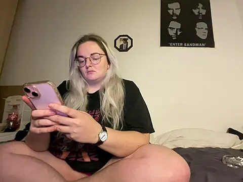 ofeefox online show from 01/12/25, 06:05