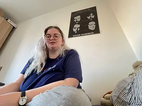 ofeefox online show from 03/05/25, 03:29