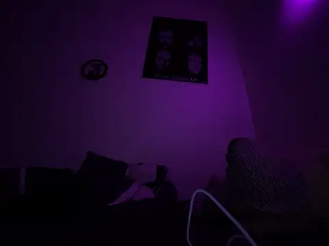 ofeefox online show from 03/17/25, 06:32