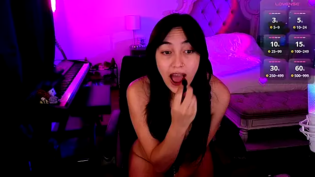 JasmineWinters online show from 07/12/26, 10:34