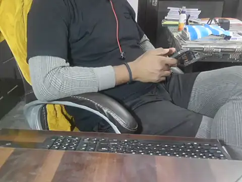 Average Indian online show from 11/17/25, 01:39