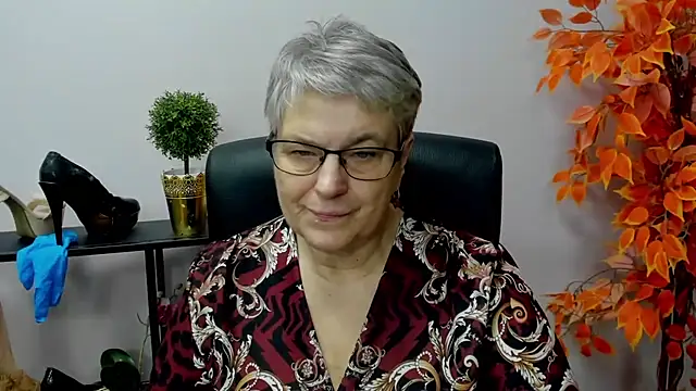 IrisDream online show from 12/19/24, 01:29