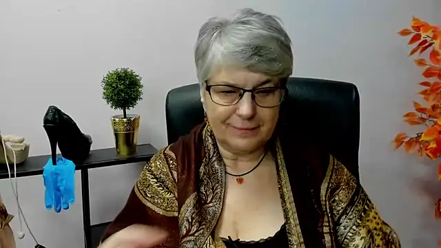 IrisDream online show from 01/30/25, 01:53