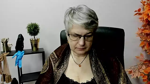 IrisDream online show from 02/12/25, 07:13