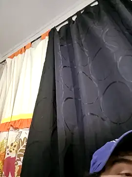 Snapshot of Bruno_Iris_sex chatting on 10/03/25, 03:14 Bruno Iris sex online show from 10/03/25, 03:14