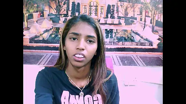 Snapshot of IndianSexySlender chatting on 12/13/24, 06:00 IndianSexySlender online show from 12/13/24, 06:00