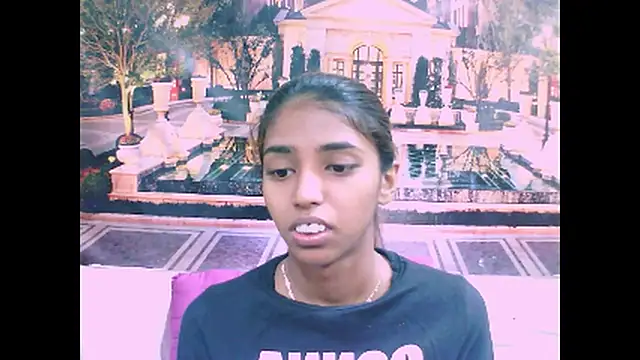 Snapshot of IndianSexySlender chatting on 12/17/24, 05:29 IndianSexySlender online show from 12/17/24, 05:29