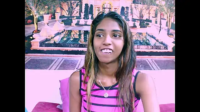 Snapshot of IndianSexySlender chatting on 12/28/24, 05:55 IndianSexySlender online show from 12/28/24, 05:55