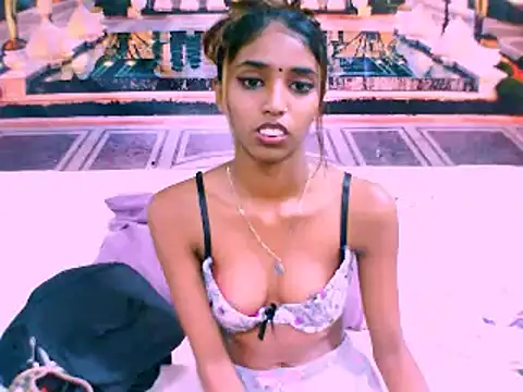 Snapshot of IndianSexySlender chatting on 02/12/25, 12:44 IndianSexySlender online show from 02/12/25, 12:44