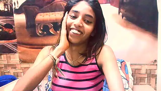 Snapshot of IndianSexySlender chatting on 09/29/25, 05:23 IndianSexySlender online show from 09/29/25, 05:23