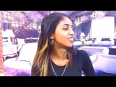 Snapshot of IndianSexySlender chatting on 11/11/25, 05:07 IndianSexySlender online show from 11/11/25, 05:07