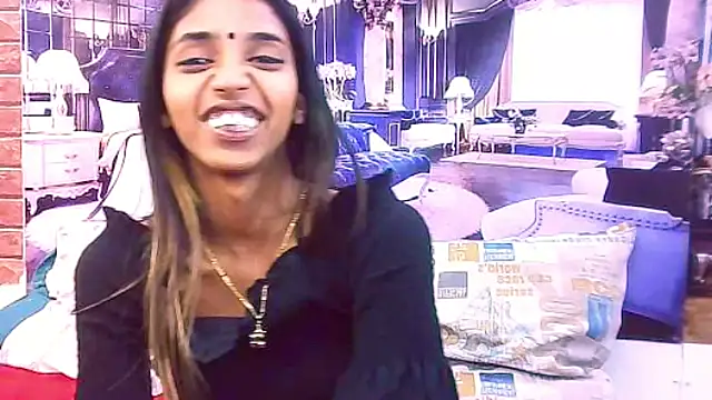 Snapshot of IndianSexySlender chatting on 11/16/25, 05:13 IndianSexySlender online show from 11/16/25, 05:13