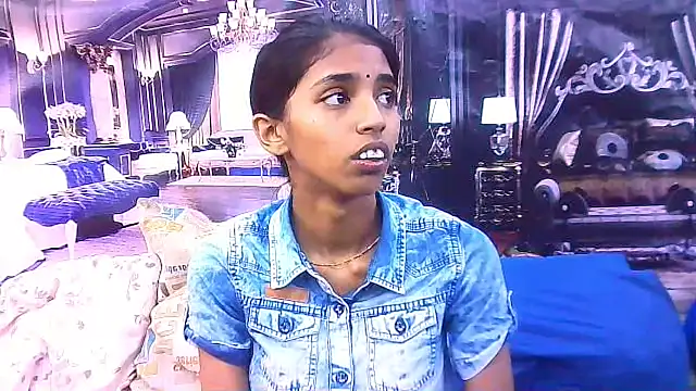 Snapshot of IndianSexySlender chatting on 11/26/25, 05:08 IndianSexySlender online show from 11/26/25, 05:08