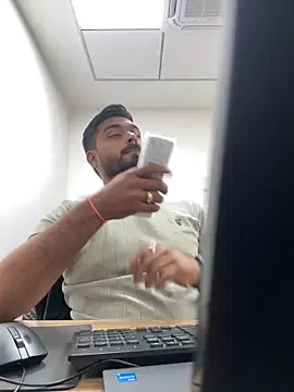 Snapshot of hotboysammy chatting on 12/03/24, 10:39 hotboysammy online show from 12/03/24, 10:39