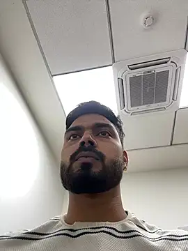 Snapshot of hotboysammy chatting on 12/10/24, 06:01 hotboysammy online show from 12/10/24, 06:01